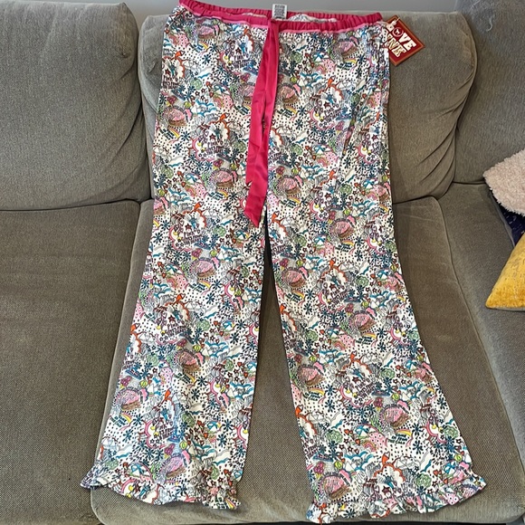 NWT Victorias Secret Pink Pajama pants - Picture 6 of 6